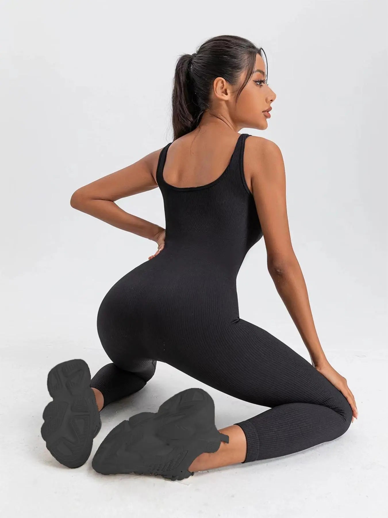 Women'S Solid Backless Sports Bodysuit, Solid Scoop Neck Sleeveless Sports Jumpsuit for Workout Yoga Gym Wear, Jumpsuit for Women, Ladies' Sportswear Clothing